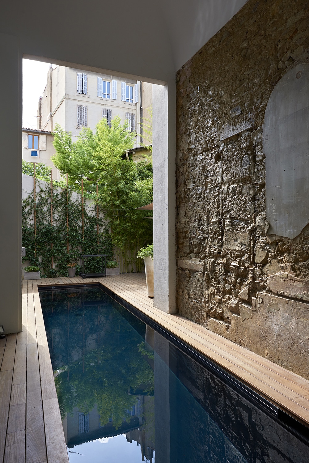 idees-piscine-Carre-Bleu-Aquadiffusion-Piscines-vue-2 Trophées Carré D'or 2017