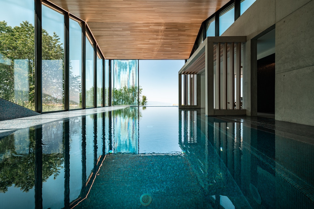 Carré d'Or Piscine intérieure