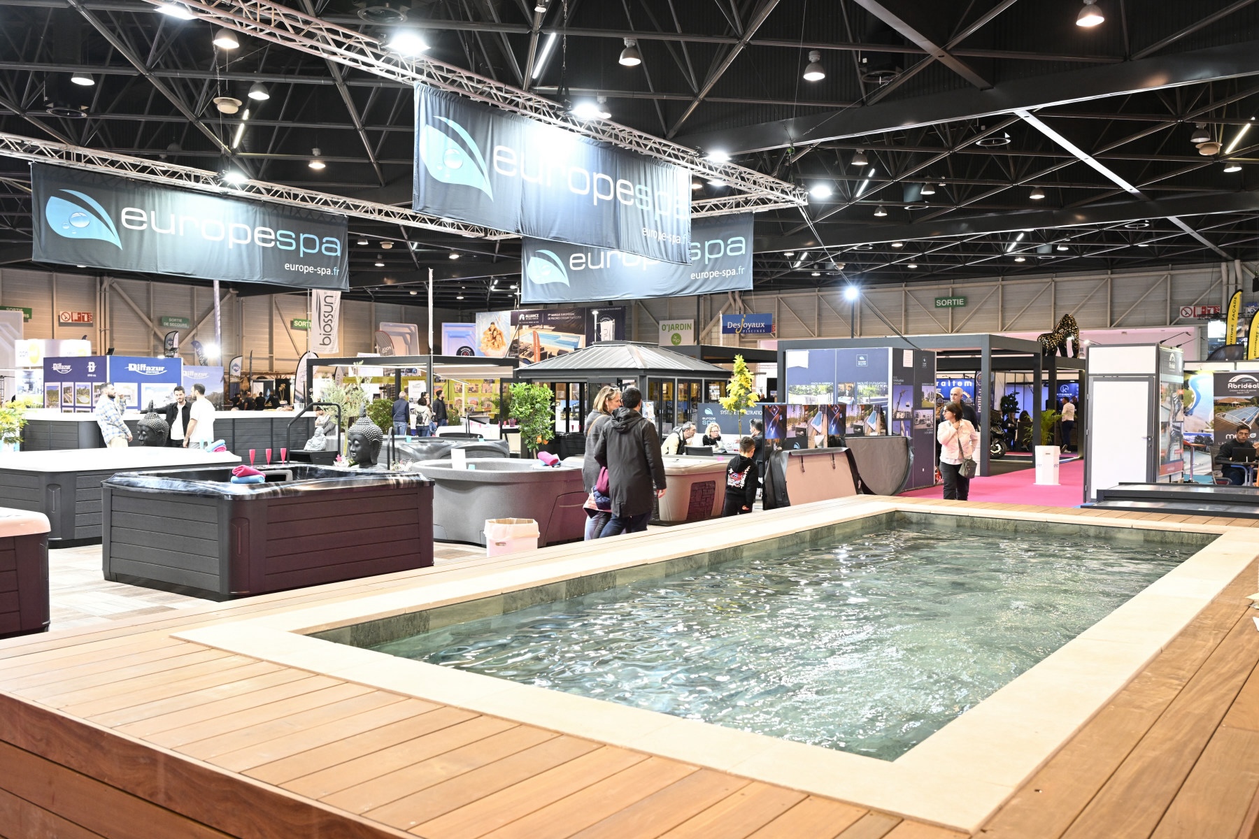 Piscine & Jardin 2025