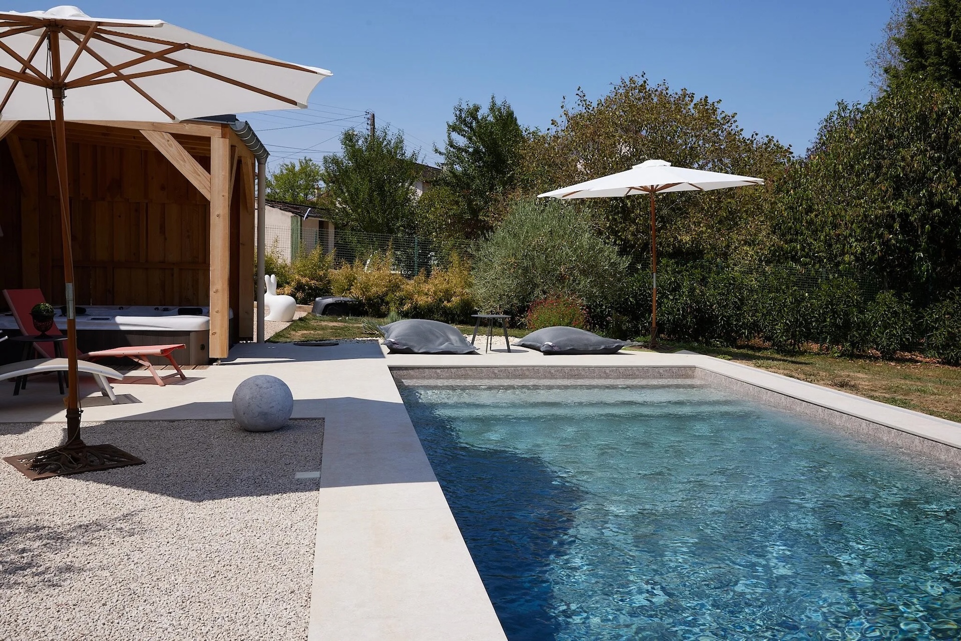 Piscine Bora