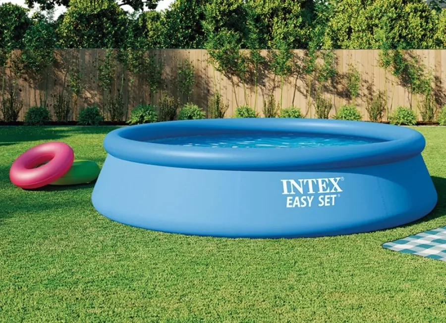 Piscine autoportante