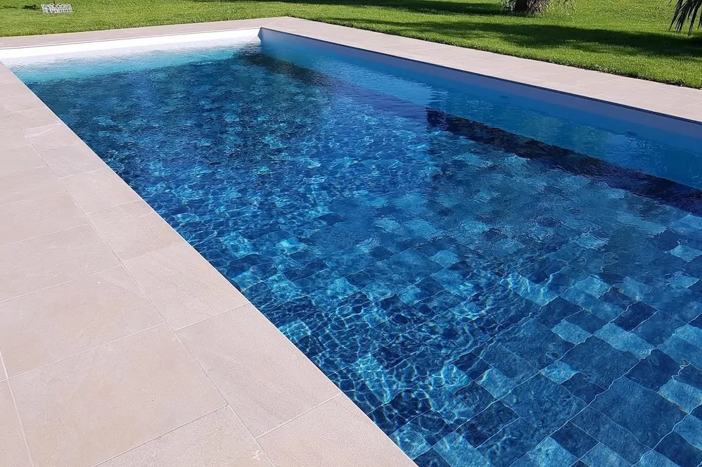 Piscinistes à Mâcon